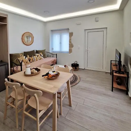 Granny's Nest Apartment *